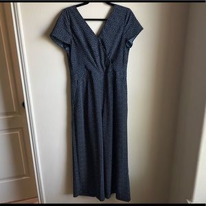 Loft navy jumpsuit, barely worn, size 6